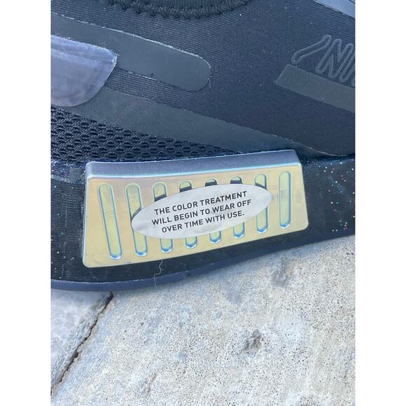 ADIDAS women's NMD_R1 Spectoo Blk Iridescent GZ9288 NWOB size 7. - Picture 3 of 8